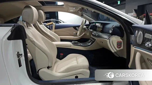 Mercedes-Benz E-Class W213 2018 Белый из Кореи, фото 2