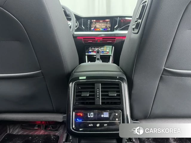 Volkswagen Passat 2024 Черный из Китая, фото 2