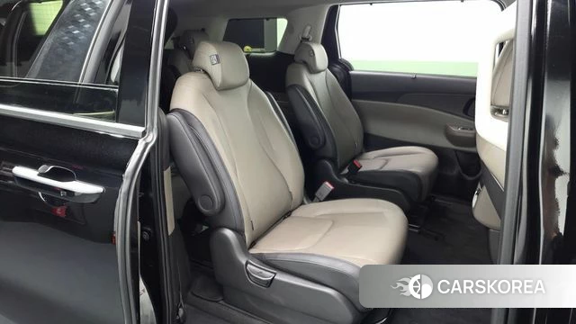 Kia The New Carnival 4th Generation 2024 Черный из Кореи, фото 2