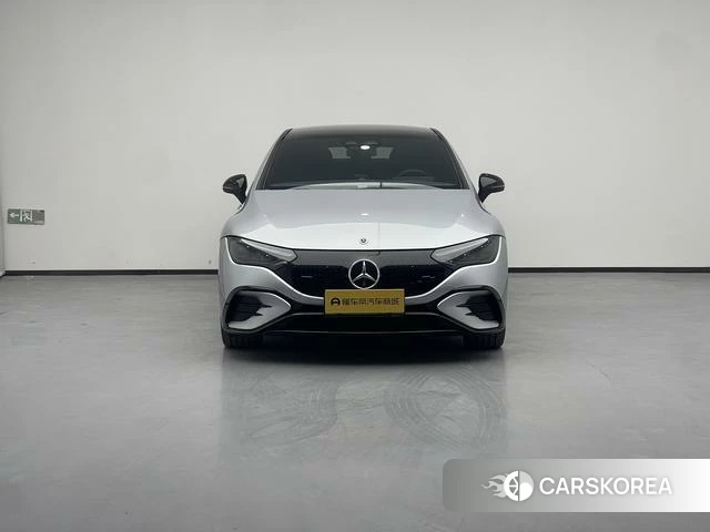 Mercedes-Benz EQE 2023 Серебристо-серый из Китая, фото 2
