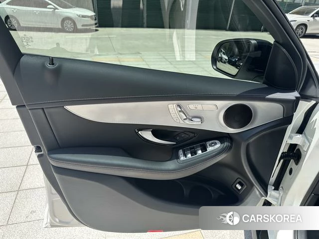 Mercedes-Benz GLC Coupe 2022 Белый из Китая, фото 2