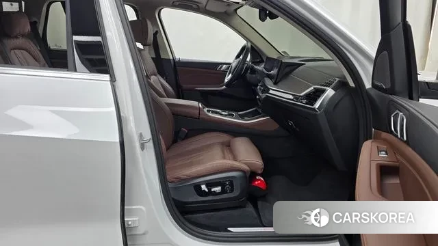 BMW X5 (G05) 2024 Белый из Кореи, фото 2