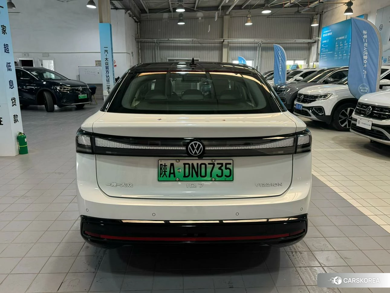 Volkswagen ID.7 VIZZION 2023 Белый из Китая, фото 2