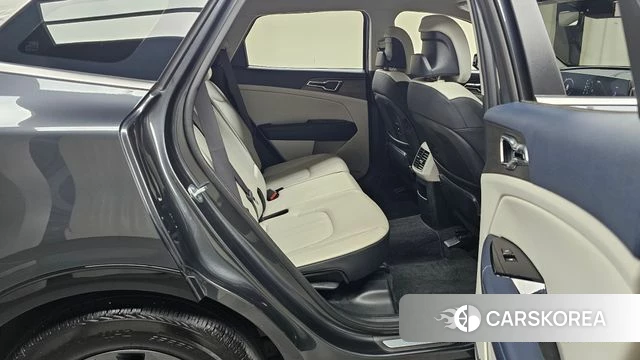 Kia Sportage 5th Generation 2023 Серый из Кореи, фото 2