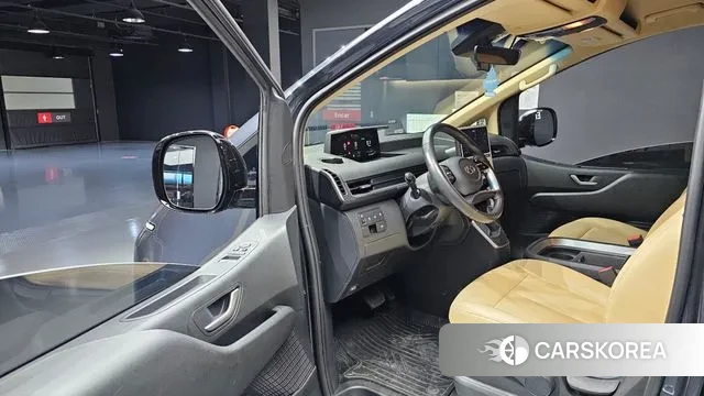 Hyundai Staria 2022 Серый из Кореи, фото 2