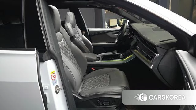 Audi Q8 (4M) 2021 Белый из Кореи, фото 2