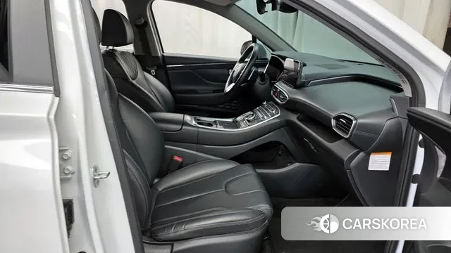 Hyundai The New Santa Fe 2021 Белый из Кореи, фото 2