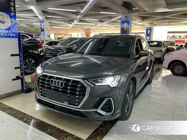 Audi Q3 2022 Темно-серый из Китая, фото 2