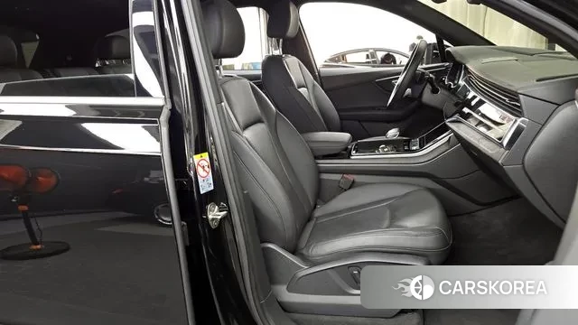 Audi Q7 (4M) 2022 Черный из Кореи, фото 2
