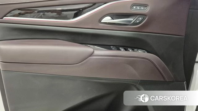Cadillac Escalade 5th Generation 2023 Белый из Кореи, фото 2