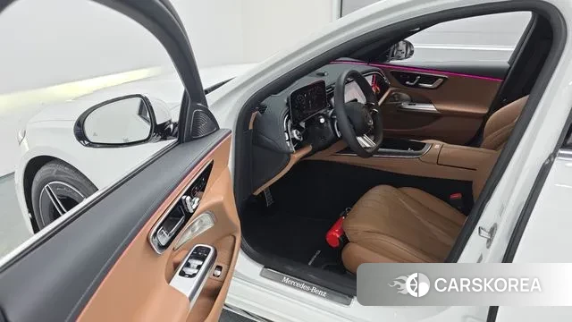 Mercedes-Benz E-Class W214 2025 Белый из Кореи, фото 2