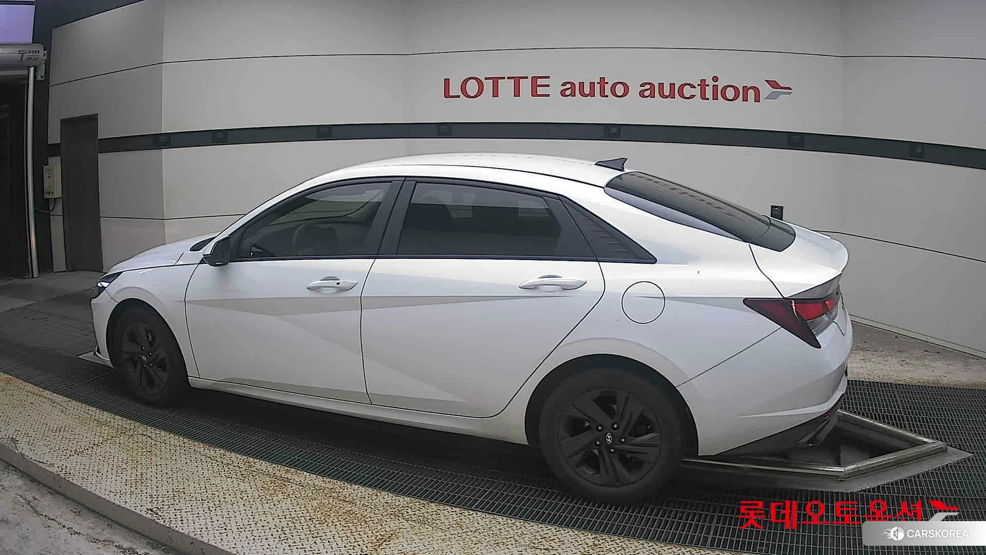 Hyundai Avante Hybrid 2022 Polar White из Кореи, фото 2