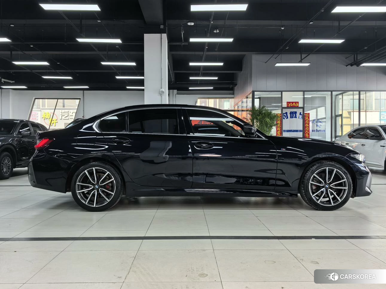 BMW 3 series 2022 Черный из Китая, фото 2