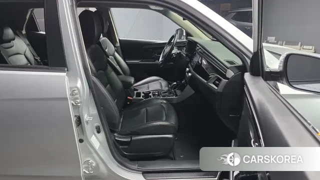 Ssangyong Beautiful Korando 2020 Серебристо-серый из Кореи, фото 2