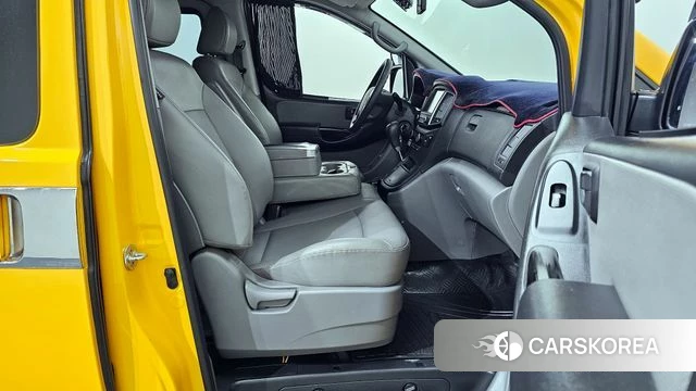 Hyundai The New Grand Starex 2018 Желтый из Кореи, фото 2