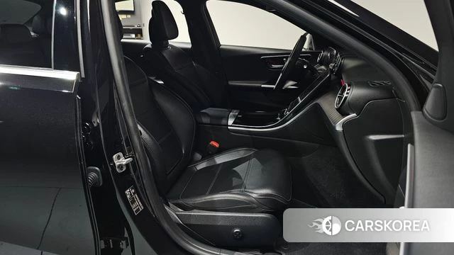 Mercedes-Benz C-Class W206 2024 Черный из Кореи, фото 2