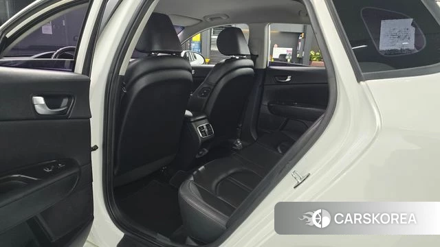 Kia The New K5 2nd generation 2018 Белый из Кореи, фото 2