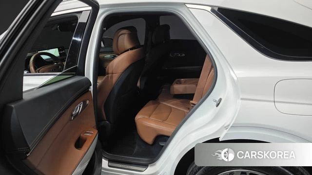 Genesis GV70 2024 Белый из Кореи, фото 2