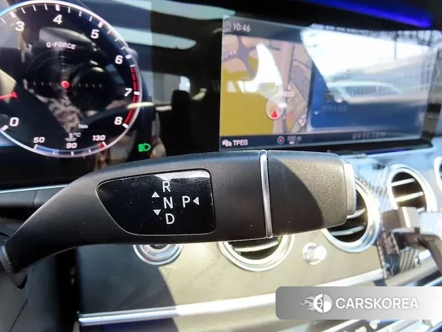 Mercedes-Benz E-Class W213 2018 Серый из Кореи, фото 2