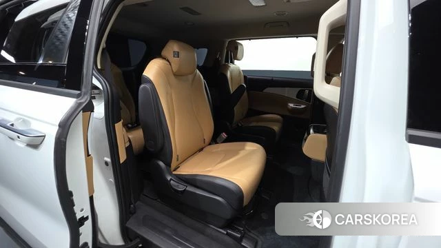 Kia Carnival 4th generation 2023 Белый из Кореи, фото 2