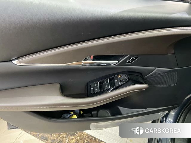 Mazda CX-30 2022 Темно-серый из Китая, фото 2