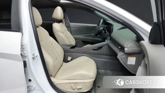 Hyundai The New Avante Hybrid (CN7) 2023 Белый из Кореи, фото 2