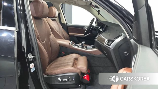 BMW X5 (G05) 2021 Черный из Кореи, фото 2