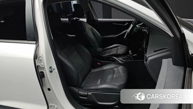 Kia Di Ol Nu Niro 2022 Белый из Кореи, фото 2