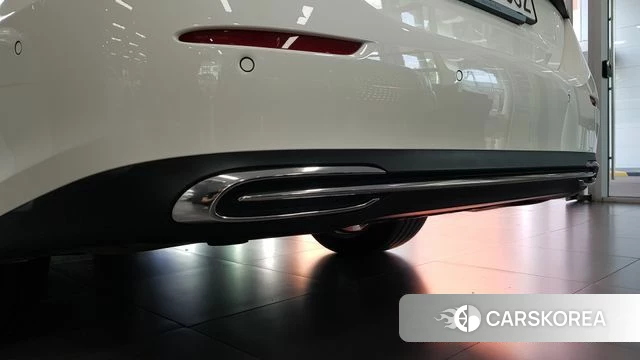 Mercedes-Benz E-Class W214 2024 Белый из Кореи, фото 2
