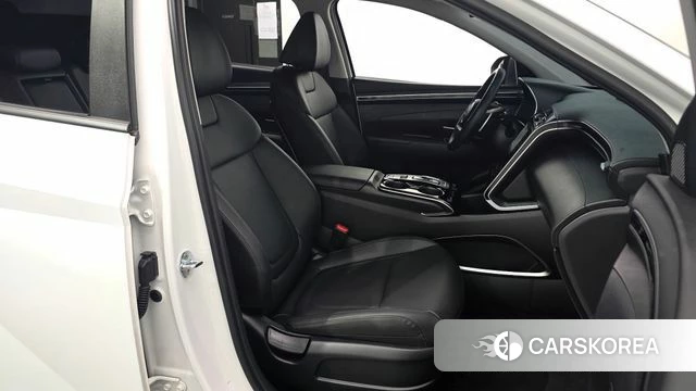 Hyundai Tucson (NX4) 2022 Белый из Кореи, фото 2