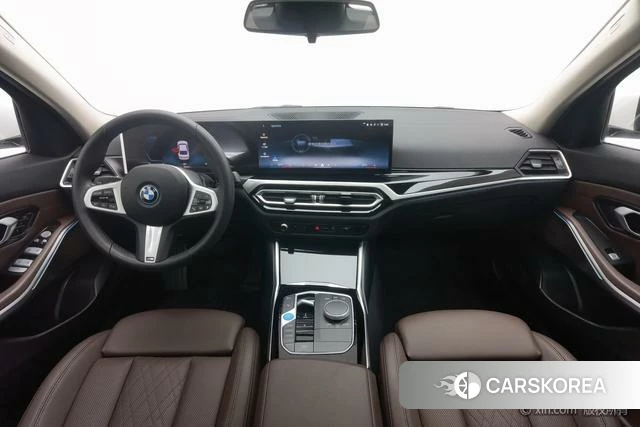 BMW i3 2024 Белый из Китая, фото 2