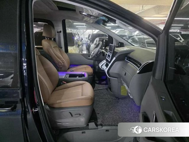 Hyundai Staria 2024 Синий из Кореи, фото 2