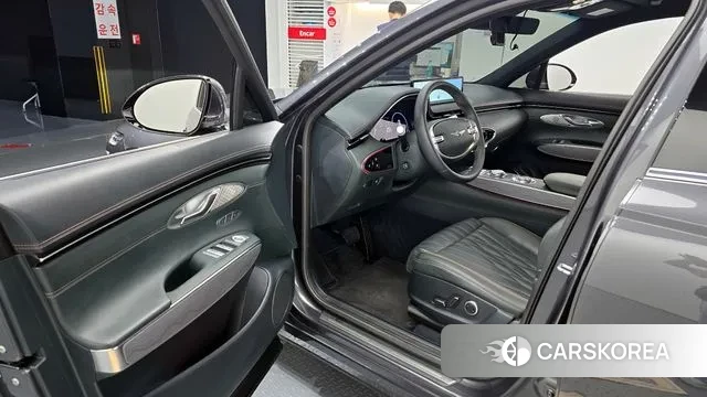 Genesis GV70 2021 Серый из Кореи, фото 2