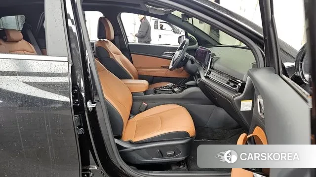 Kia Sportage 5th Generation Hybrid 2024 Черный из Кореи, фото 2