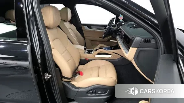 Porsche Cayenne (PO536) 2024 Черный из Кореи, фото 2