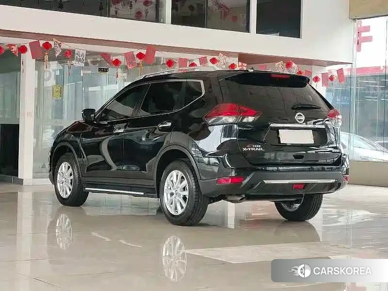 Новый Nissan X-Trail 2026 Черный из Китая, фото 2