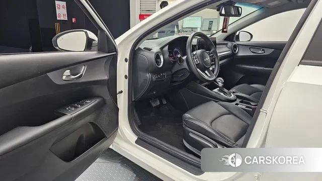 Kia The New K3 2nd generation 2021 Белый из Кореи, фото 2