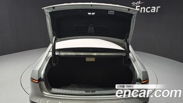 Hyundai Grandeur (GN7) 2023 Серебристо-серый из Кореи, фото 2