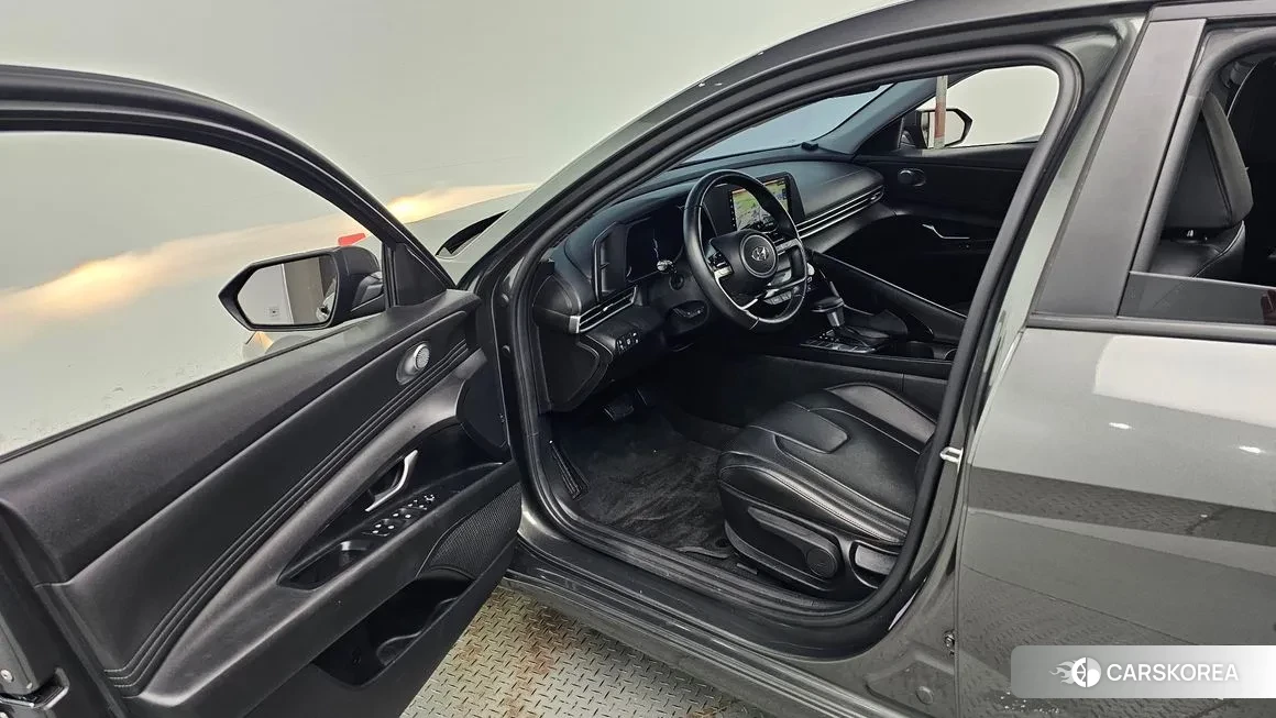 Hyundai Avante Hybrid (CN7) 2021 Серый из Кореи, фото 2