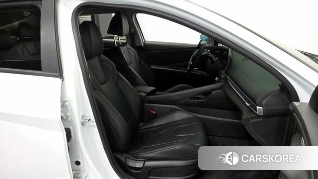 Hyundai The New Avante (CN7) 2023 Белый из Кореи, фото 2