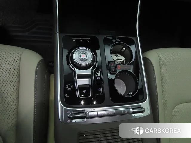 Kia The New Carnival 4th Generation 2024 Белый из Кореи, фото 2