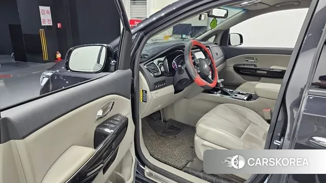 Kia The New Carnival 2018 Черный из Кореи, фото 2