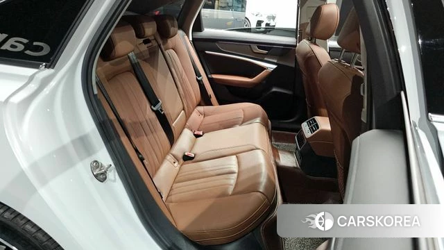 Audi A6 (C8) 2022 Белый из Кореи, фото 2