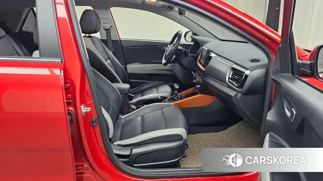 Kia Stonic 2020 Красный из Кореи, фото 2