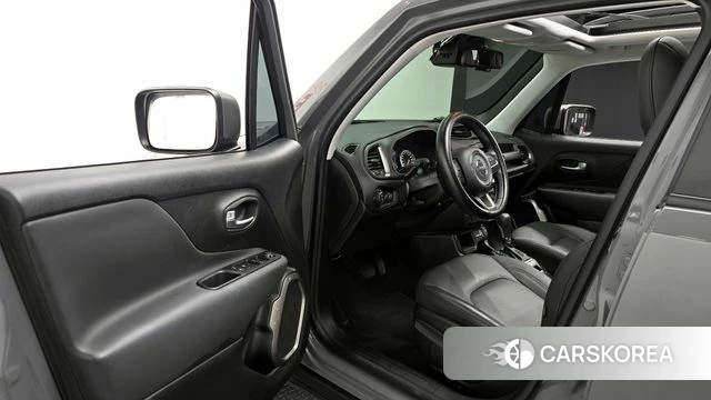 Jeep Renegade 2021 Серый из Кореи, фото 2