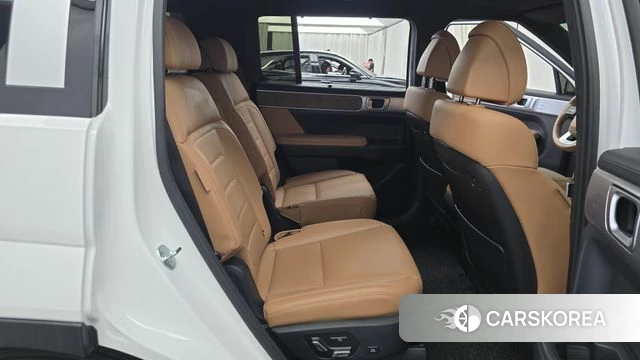 Hyundai Santa Fe (MX5) 2023 Белый из Кореи, фото 2