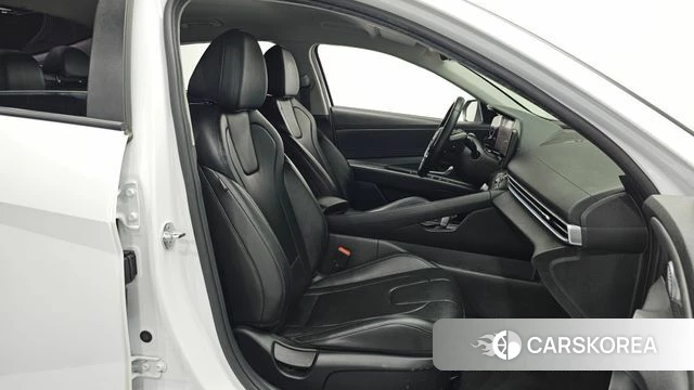 Hyundai Avante Hybrid (CN7) 2021 Белый из Кореи, фото 2