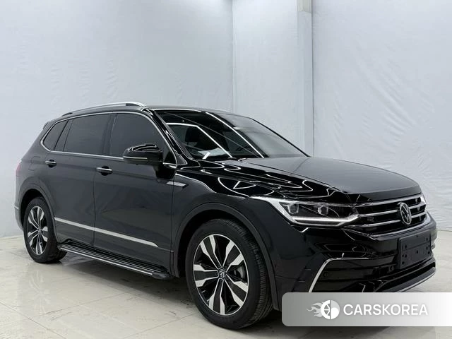 Volkswagen Tiguan L 2023 Черный из Китая, фото 2