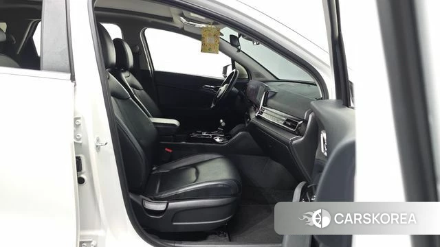 Kia Sportage 5th Generation 2022 Белый из Кореи, фото 2