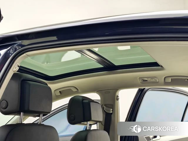 Volkswagen Magotan 2023 Темно-серый из Китая, фото 2